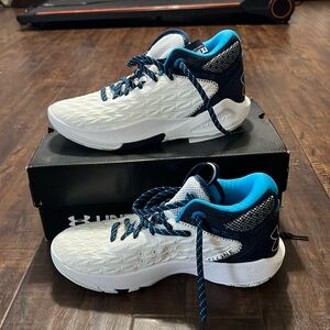 UA HOVR Havoc 5 Clone